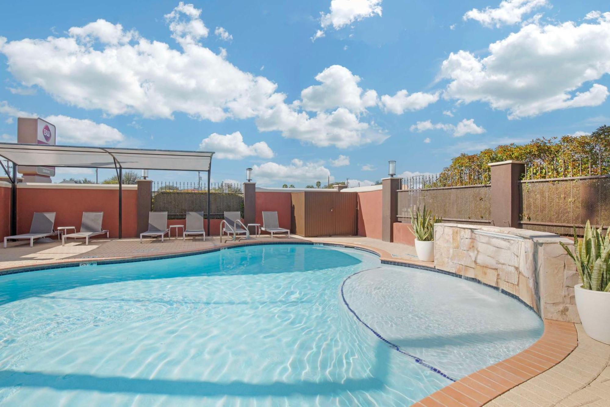 Best Western Plus Edinburg Inn & Suites Extérieur photo